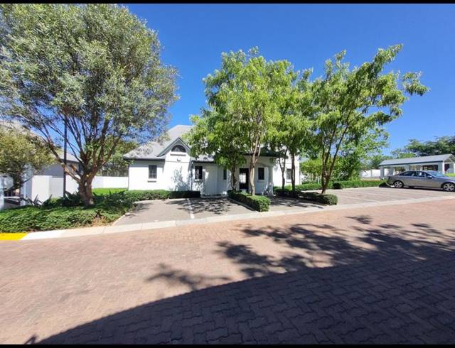 3 BEDROOM APARTMENT FOR SALE IN FOURWAYS